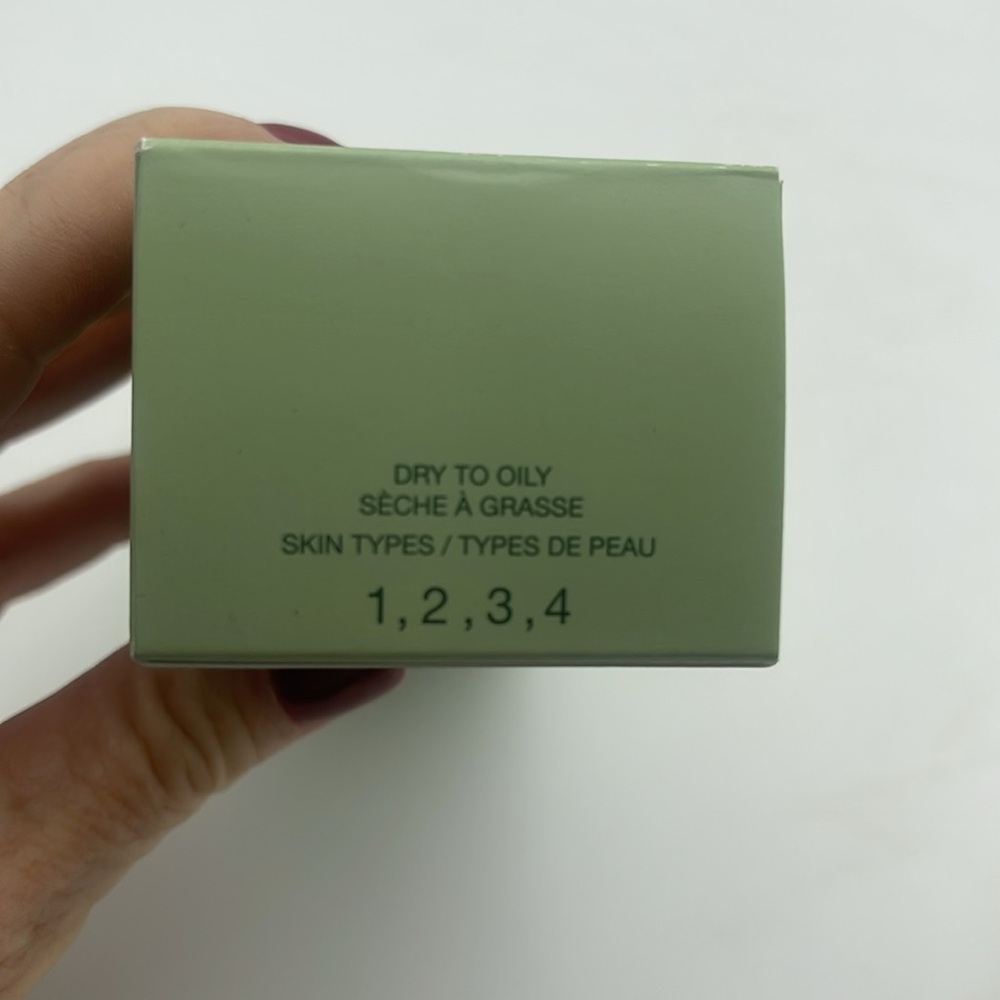 Clinique Moisture Surge Overnight Mask Full Size Dry to Oily NEW 3.4 oz - Picture 6 of 7